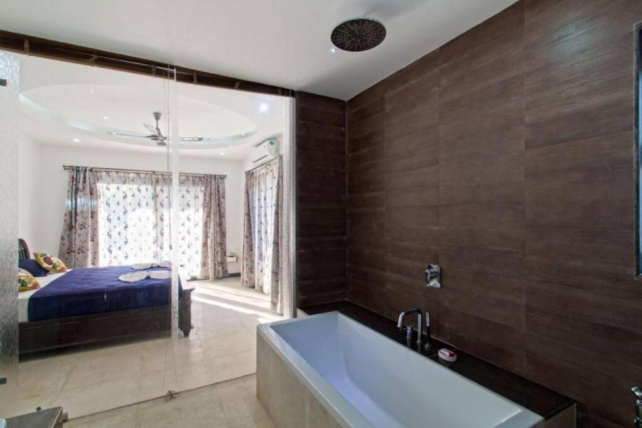 Luxury Rental With Kids Playroom In Goa Calangute Eksteriør bilde