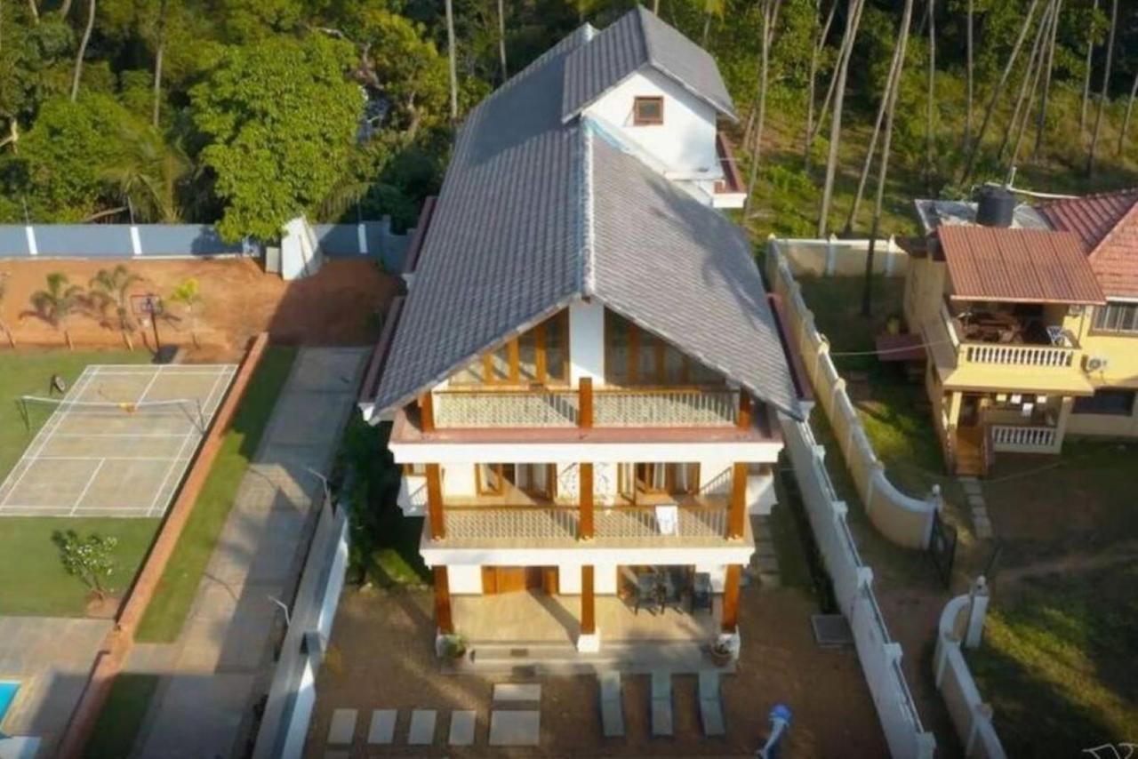 Luxury Rental With Kids Playroom In Goa Calangute Eksteriør bilde